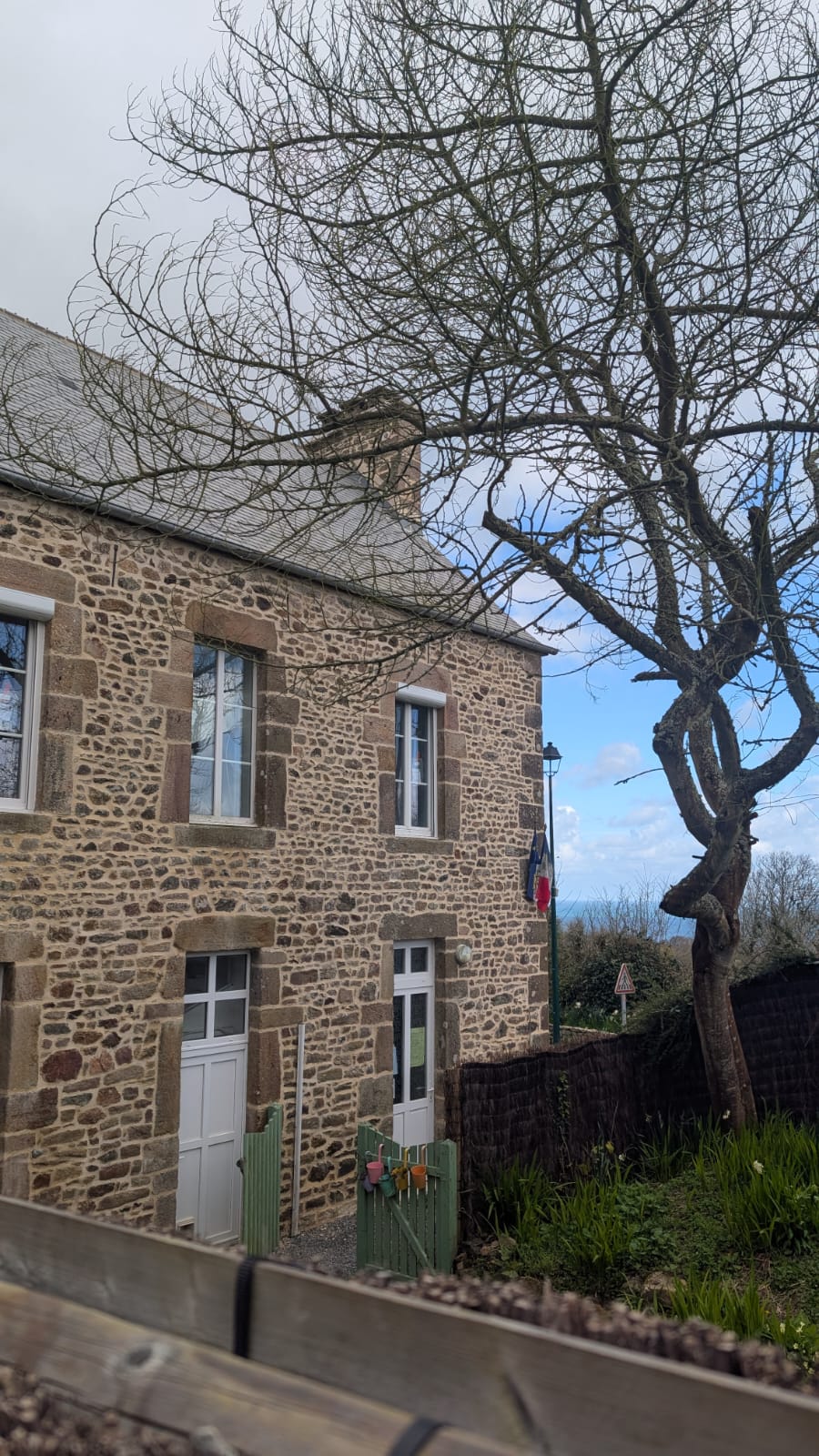Bâti normand en pierre rénové par Hochet Myl'Ho Rénov
